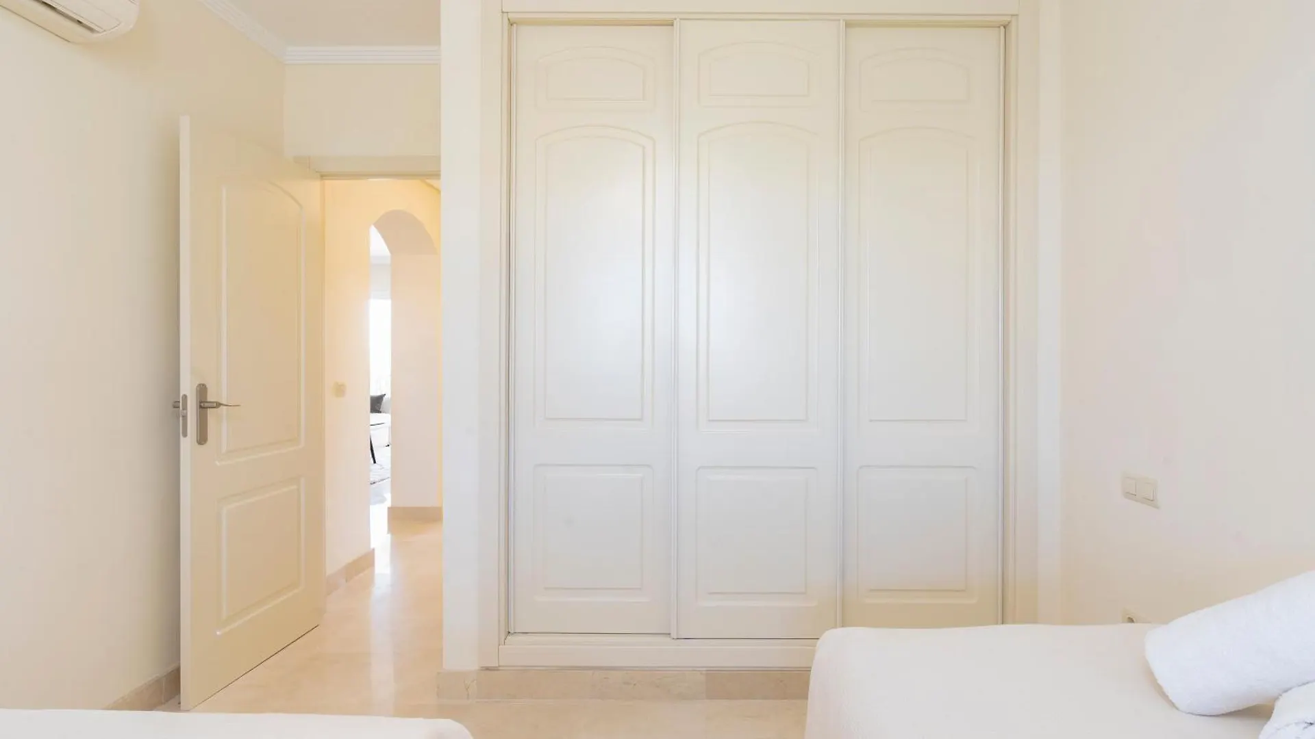Apartment Geweldig Appartement Met Uitzicht Dicht Bij Zee. Estepona Spain